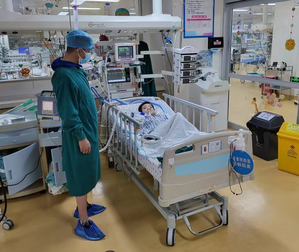 定南县跨省救护车出租公司