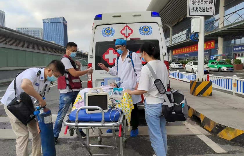 定南县救护车出租公司